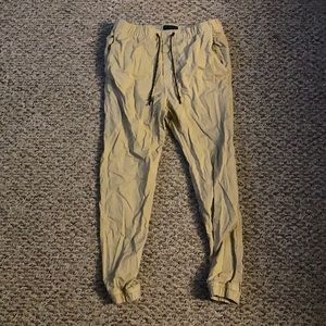 American eagle joggers